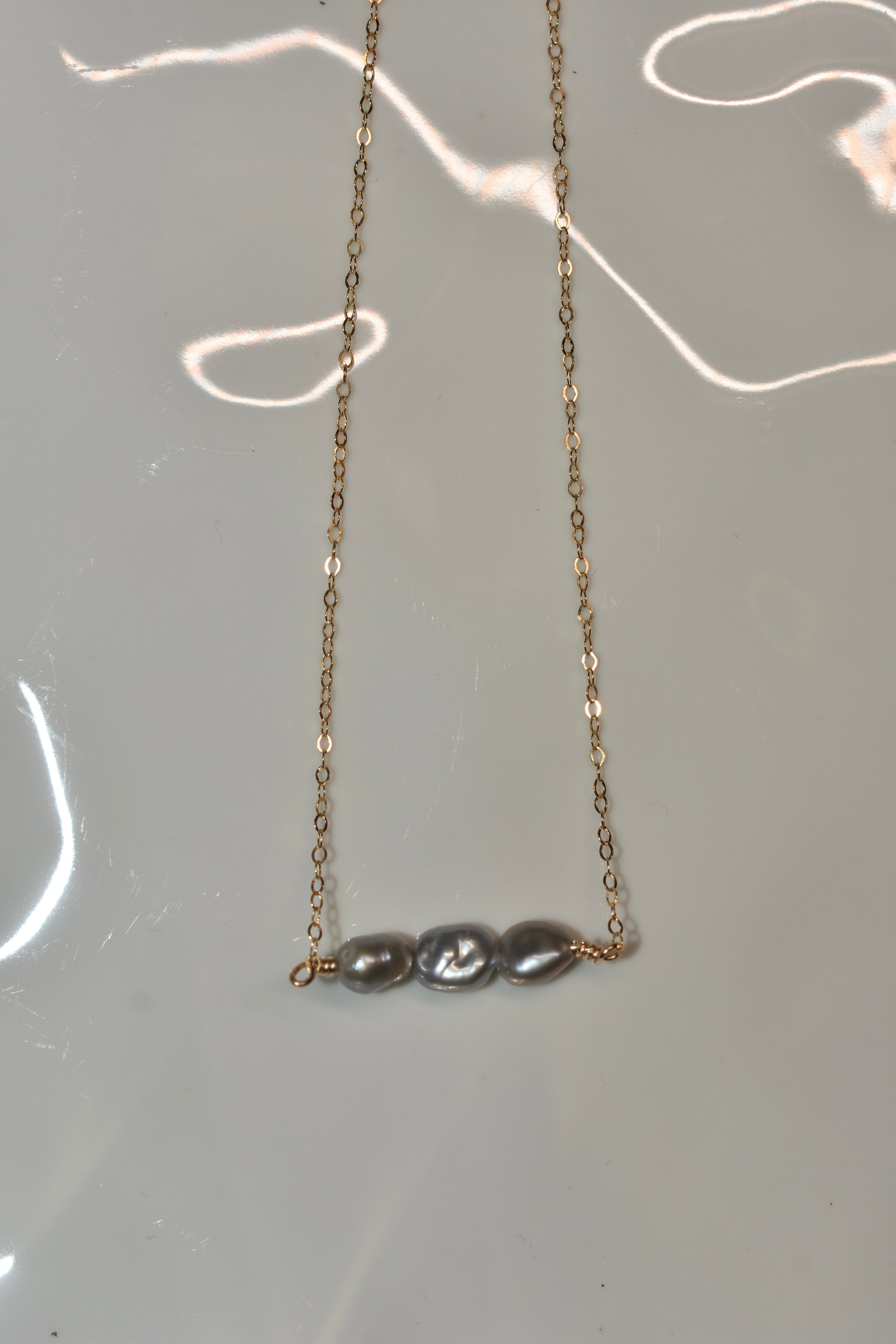 Keshi trio necklace